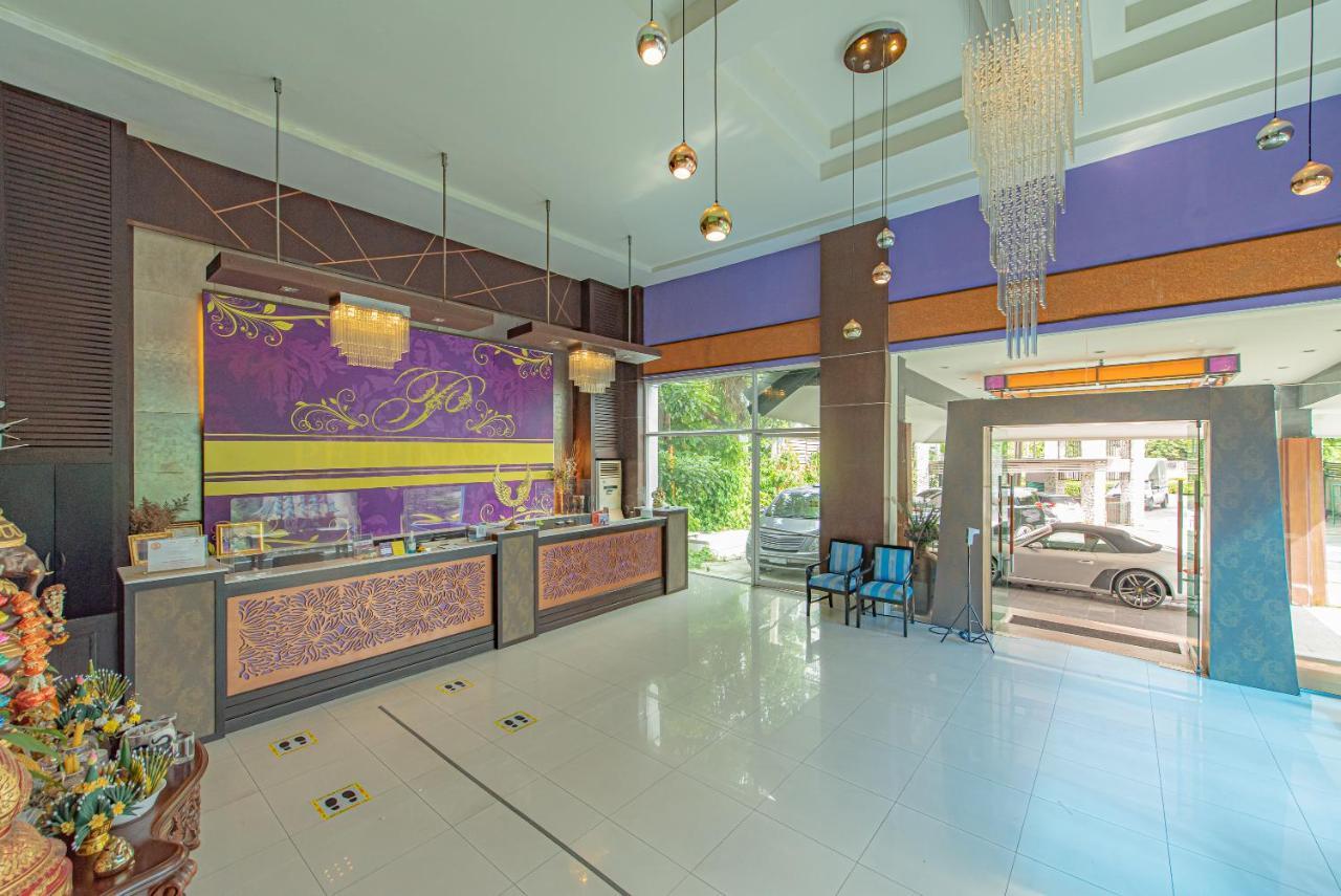 The Wing Design Hotel Банкок Екстериор снимка