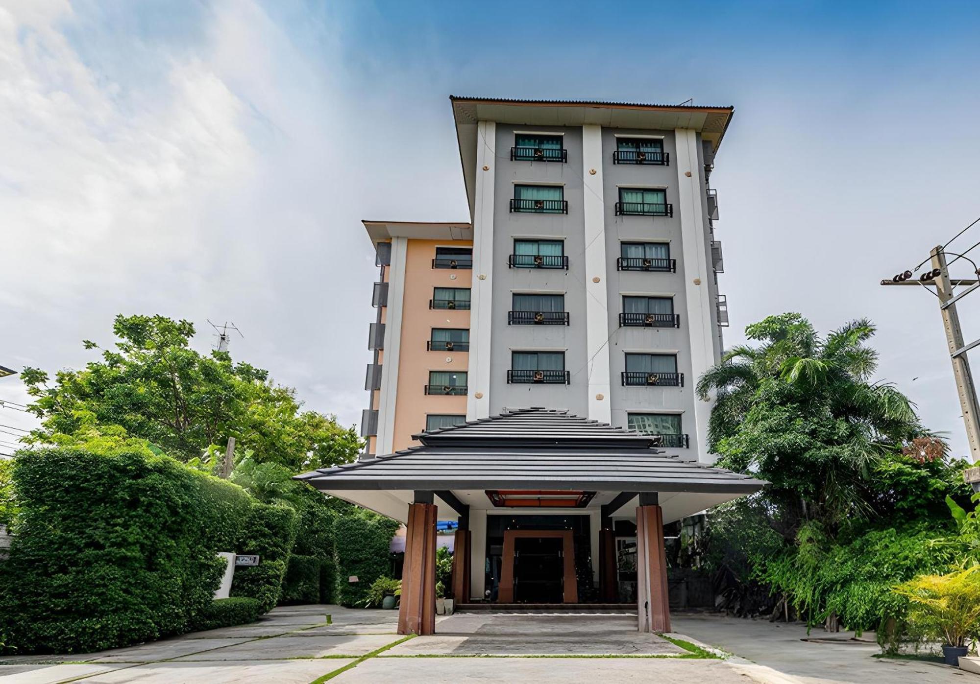 The Wing Design Hotel Банкок Екстериор снимка