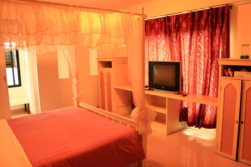 The Wing Design Hotel Банкок Стая снимка